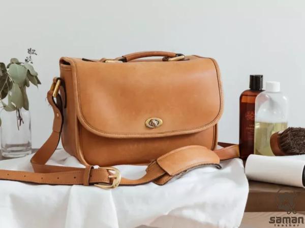 Buy women&apos;s small leather bag at an exceptional price